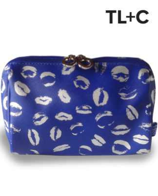 Tender Love + Carry-Kisses cosmetic bag / makeup case