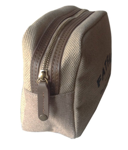 FATFACE Mens Alpine Adventure toiletry wash bag